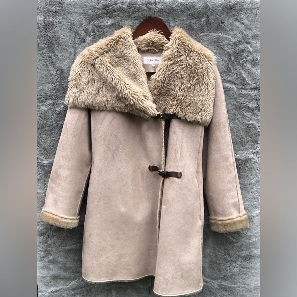 Calvin Klein beautiful Suede & Faux Fur cream color Coat Size PM needs d…
